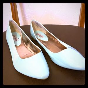 Turquoise ballerinas